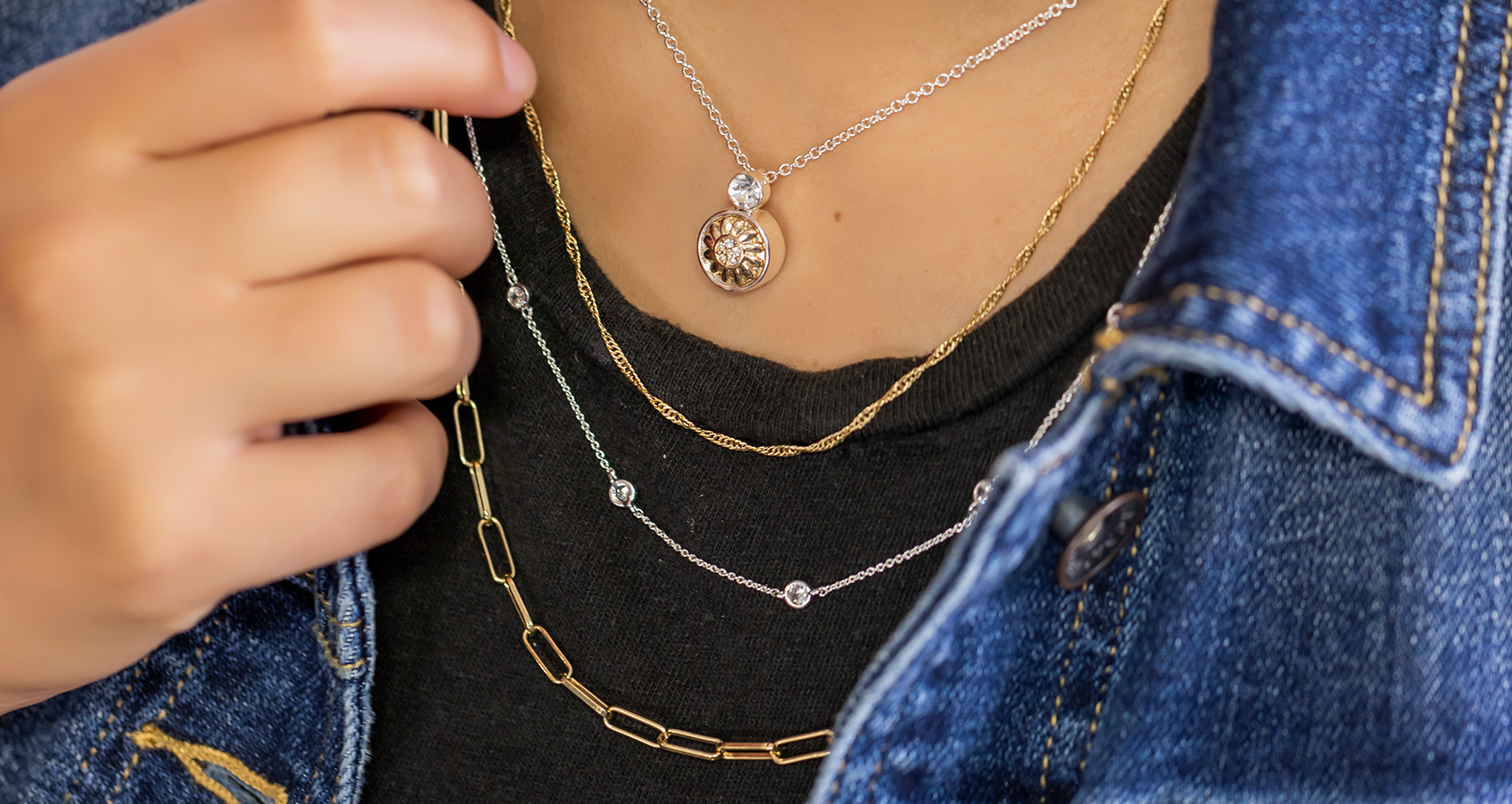 You Can Wear Silver & Gold Jewelry Together — Here's How To Do It